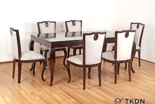 Meja Makan Minimalis Elegan Untuk Ruang Makan Mewah