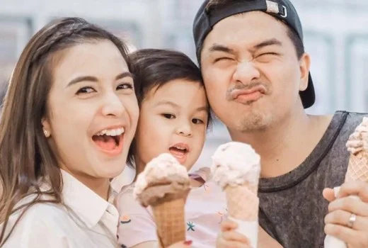 Artis-artis yang menjadi Sorotan Karena Pindah Agama