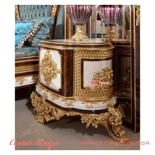 Tempat Tidur Ukiran Jepara Mewah Warna Emas Seri Baroque Tempat Tidur Ukiran Jepara Mewah Warna Emas Seri Baroque